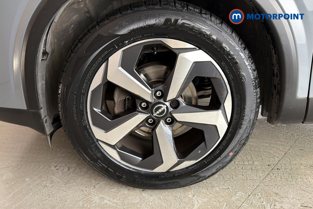 Nissan Qashqai N-Connecta Manual Petrol SUV - Stock Number (1679009) - 44th supplementary image