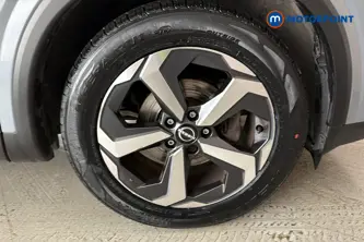 Nissan Qashqai N-Connecta Manual Petrol SUV - Stock Number (1679009) - 47th supplementary image