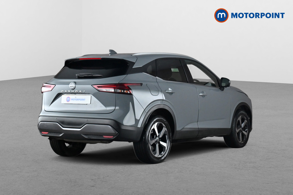 Nissan Qashqai N-Connecta Manual Petrol SUV - Stock Number (1679009) - Passenger side rear corner