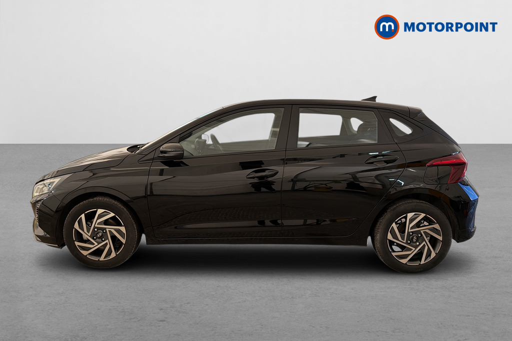 Hyundai I20 Advance Manual Petrol Hatchback - Stock Number (1679199) - Drivers side