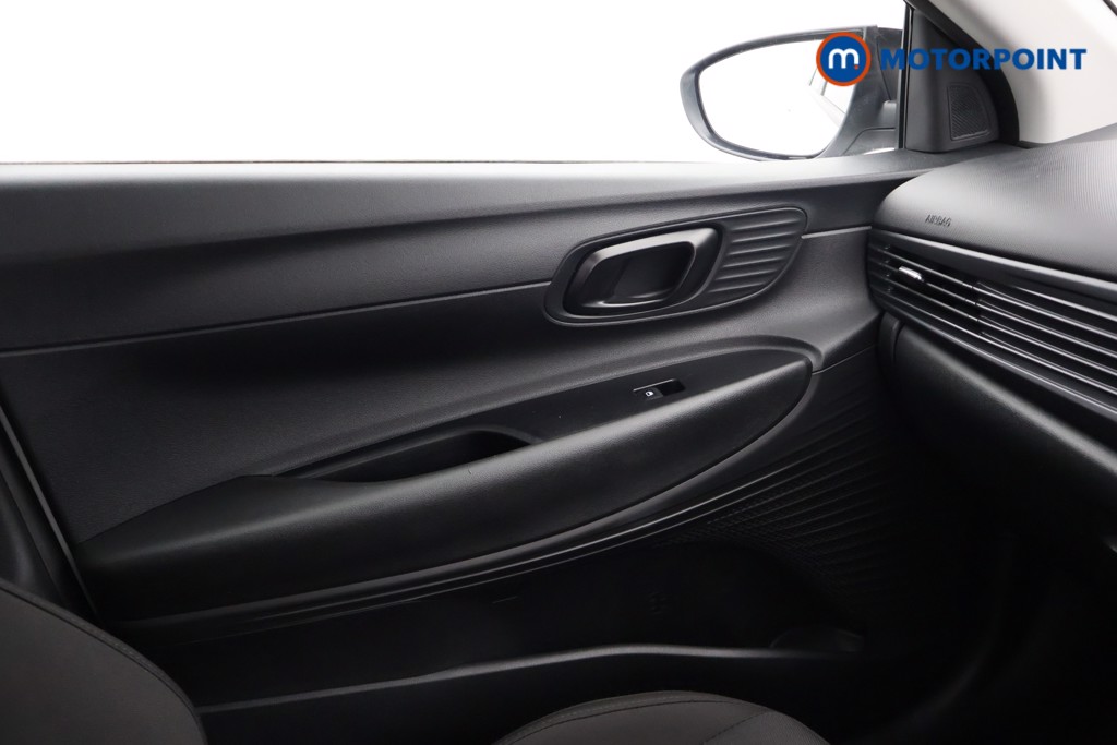 Hyundai I20 Advance Manual Petrol Hatchback - Stock Number (1679200) - 14th supplementary image