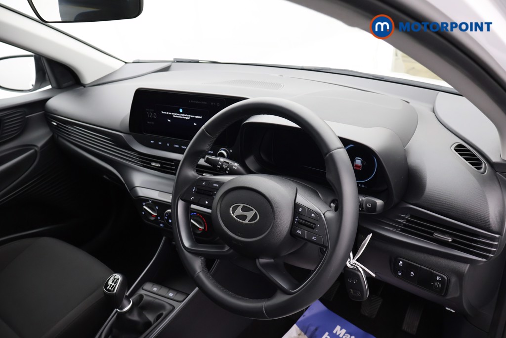 Hyundai I20 Advance Manual Petrol Hatchback - Stock Number (1679200) - 17th supplementary image