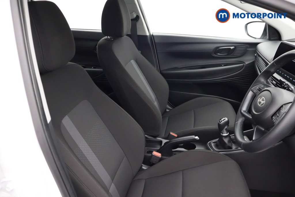 Hyundai I20 Advance Manual Petrol Hatchback - Stock Number (1679200) - 18th supplementary image