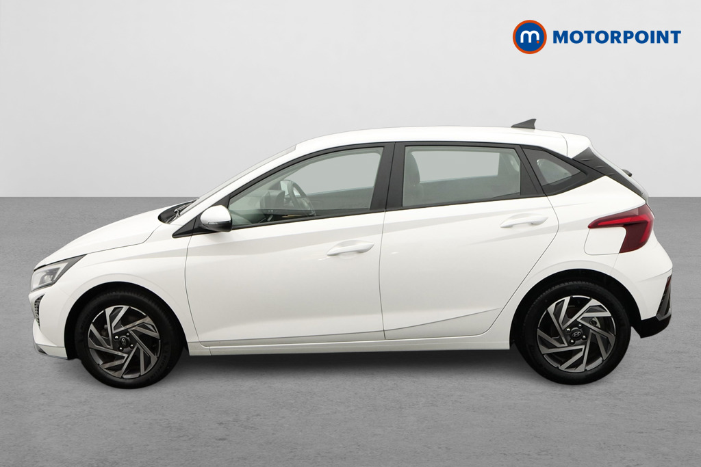 Hyundai I20 Advance Manual Petrol Hatchback - Stock Number (1679200) - Passenger side