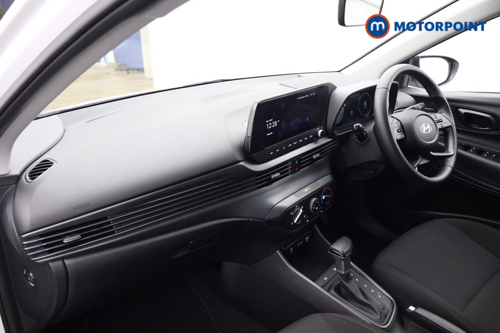Hyundai I20 Advance Automatic Petrol Hatchback - Stock Number (1679211) - 20th supplementary image