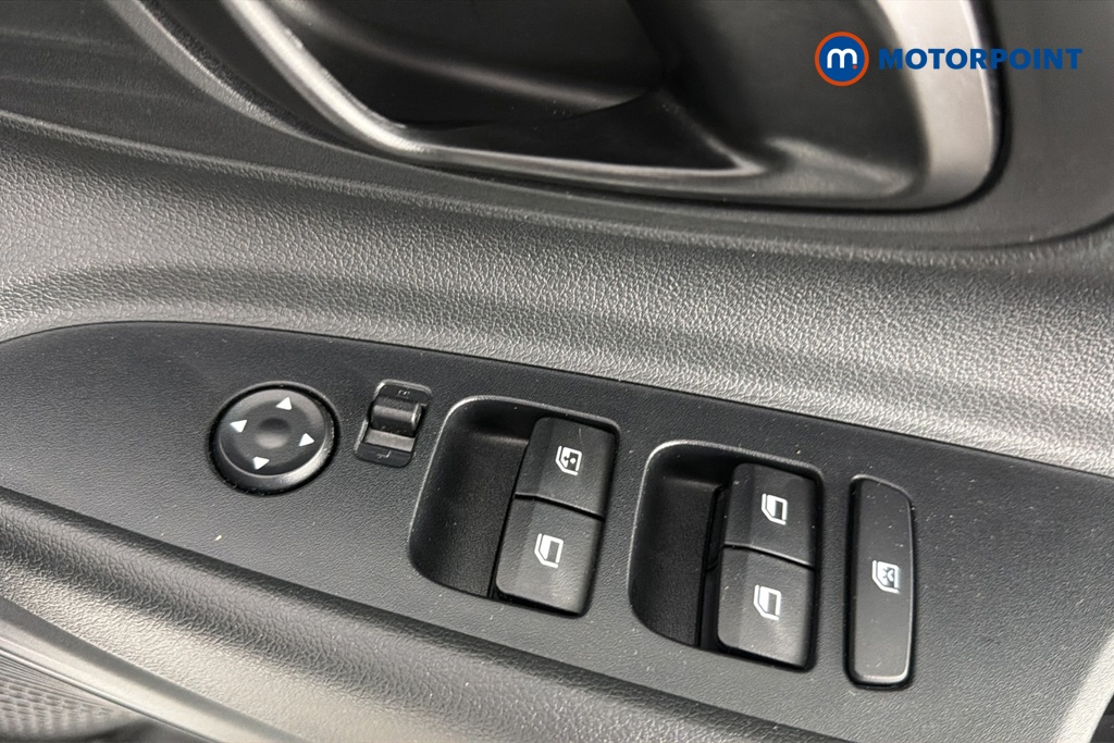 Hyundai I20 Advance Automatic Petrol Hatchback - Stock Number (1679230) - 19th supplementary image
