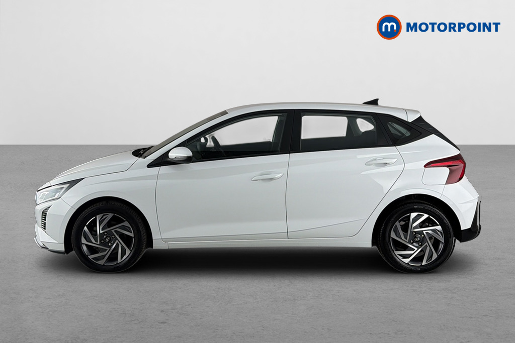 Hyundai I20 Advance Automatic Petrol Hatchback - Stock Number (1679230) - Drivers side
