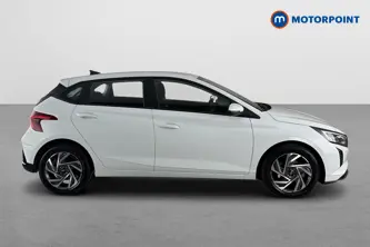 Hyundai I20 Advance Automatic Petrol Hatchback - Stock Number (1679230) - Passenger side
