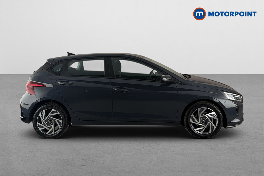 Hyundai I20 Advance Automatic Petrol Hatchback - Stock Number (1679242) - Passenger side