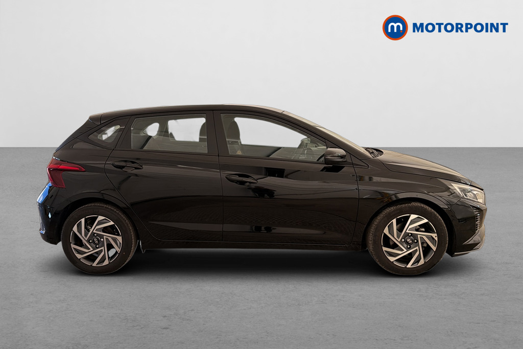 Hyundai I20 Advance Automatic Petrol Hatchback - Stock Number (1679253) - Passenger side