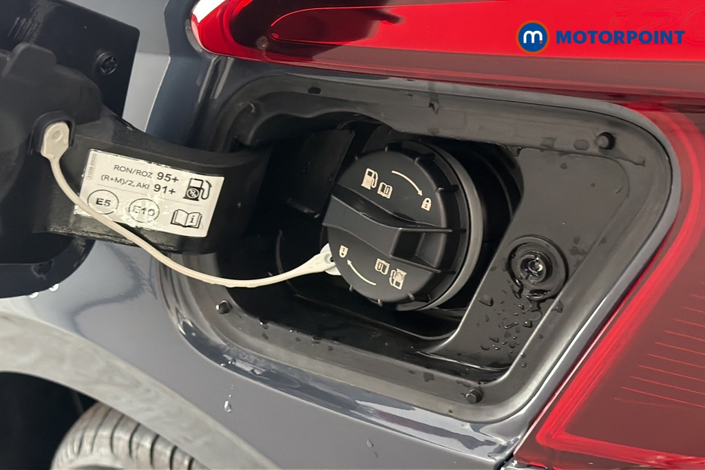 Hyundai I20 Advance Automatic Petrol Hatchback - Stock Number (1679261) - 41st supplementary image