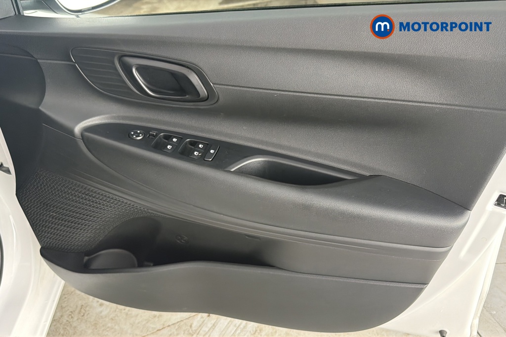 Hyundai I20 Advance Automatic Petrol Hatchback - Stock Number (1679282) - 18th supplementary image
