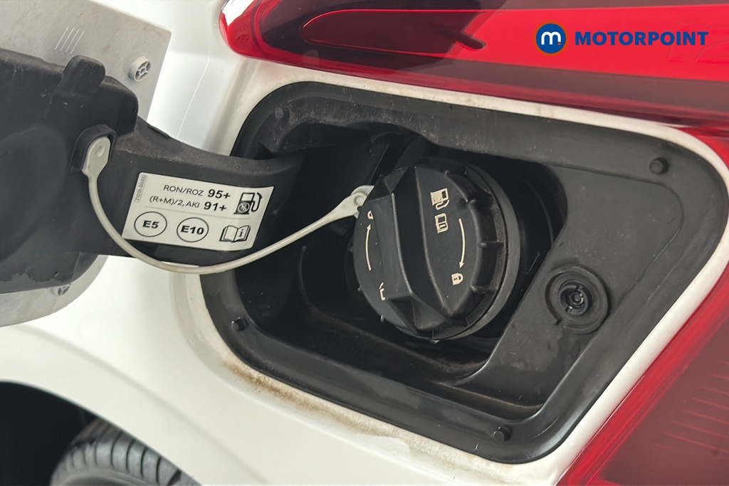 Hyundai I20 Advance Automatic Petrol Hatchback - Stock Number (1679282) - 41st supplementary image