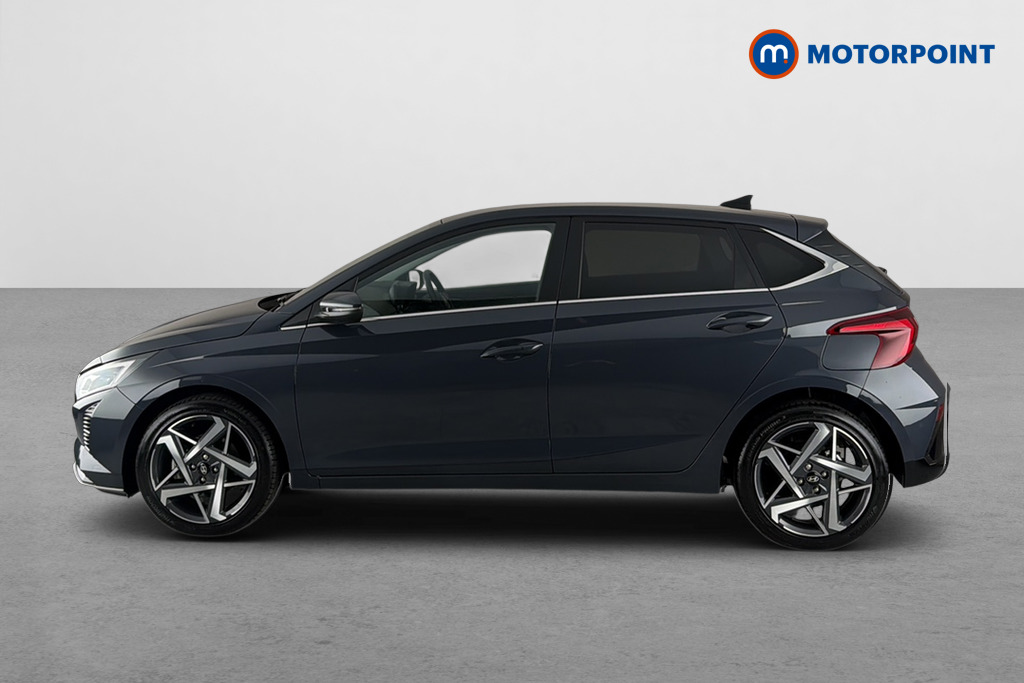 Hyundai I20 Tech Line Manual Petrol Hatchback - Stock Number (1679291) - Drivers side