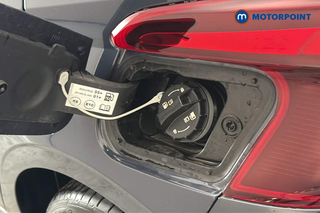 Hyundai I20 Tech Line Manual Petrol Hatchback - Stock Number (1679291) - 41st supplementary image