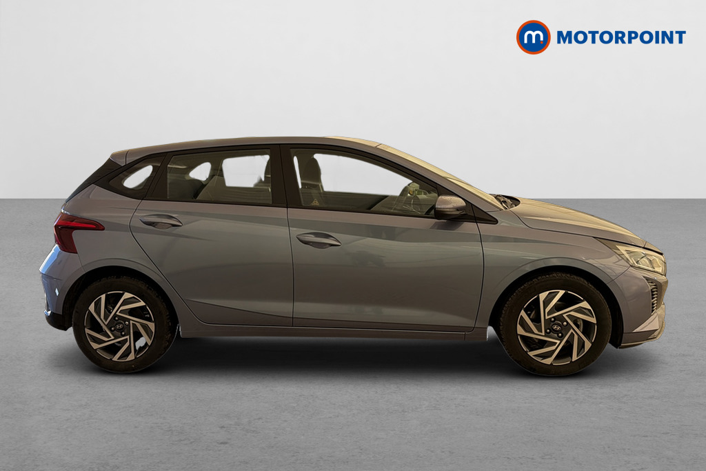 Hyundai I20 Advance Automatic Petrol Hatchback - Stock Number (1679294) - Passenger side