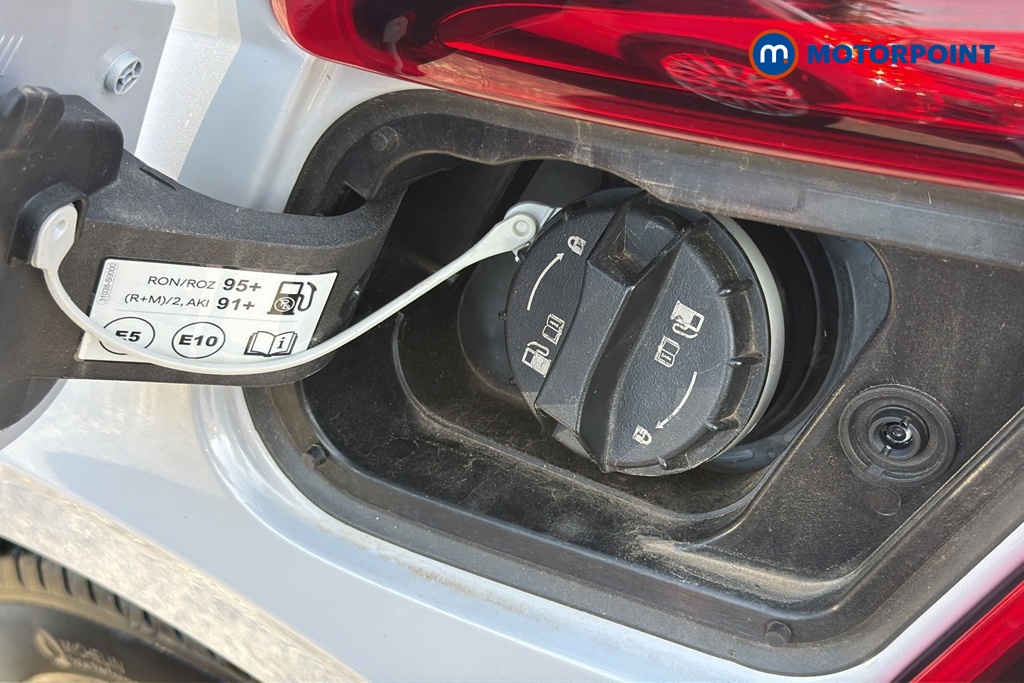 Hyundai I20 Advance Automatic Petrol Hatchback - Stock Number (1679302) - 41st supplementary image