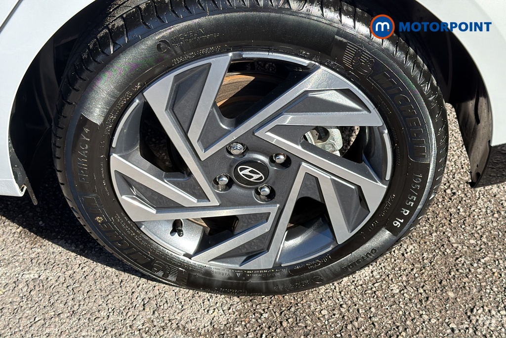 Hyundai I20 Advance Automatic Petrol Hatchback - Stock Number (1679302) - 45th supplementary image