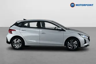 Hyundai I20 Advance Automatic Petrol Hatchback - Stock Number (1679302) - Passenger side