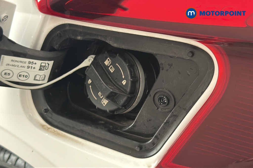 Hyundai I20 Advance Automatic Petrol Hatchback - Stock Number (1679309) - 41st supplementary image