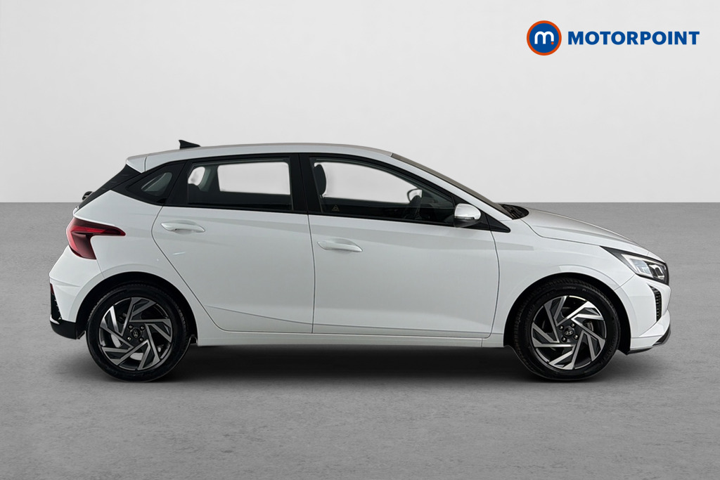 Hyundai I20 Advance Automatic Petrol Hatchback - Stock Number (1679309) - Passenger side