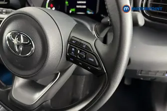 Toyota Yaris Cross Design Automatic Petrol-Electric Hybrid Estate - Stock Number (1679887) - 3rd supplementary image