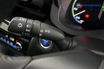 Toyota Yaris Cross Design Automatic Petrol-Electric Hybrid Estate - Stock Number (1679887) - 5th supplementary image