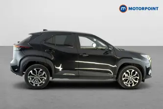 Toyota Yaris Cross Design Automatic Petrol-Electric Hybrid Estate - Stock Number (1679887) - Passenger side