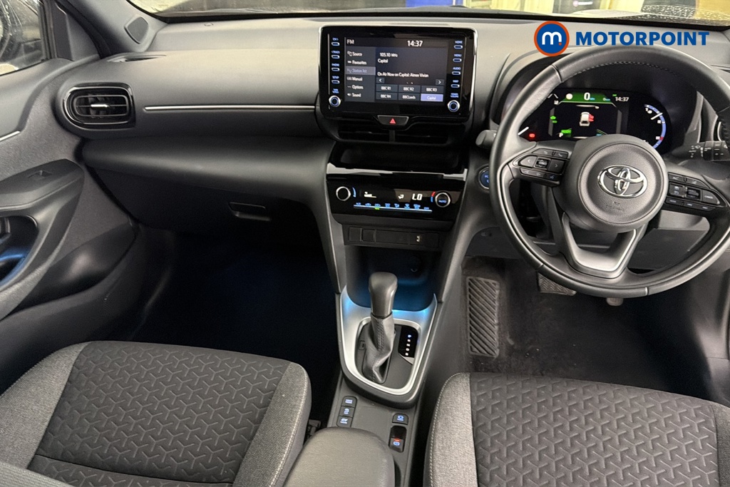 Toyota Yaris Cross Design Automatic Petrol-Electric Hybrid Estate - Stock Number (1679887) - 1st supplementary image