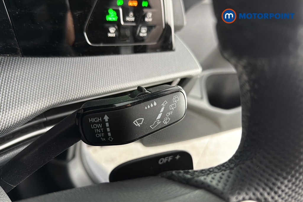 Volkswagen Golf Black Edition Automatic Petrol Hatchback - Stock Number (1680476) - 6th supplementary image