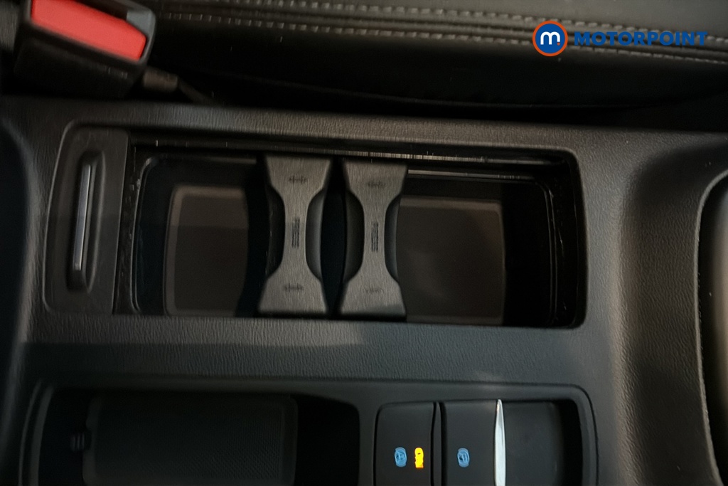 Ford Focus Active X Manual Petrol Hatchback - Stock Number (1680700) - 16th supplementary image