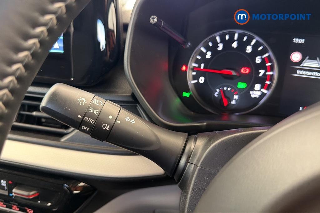 Suzuki Swift Motion Manual Petrol Hatchback - Stock Number (1681153) - 5th supplementary image