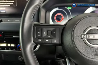 Nissan Qashqai Tekna Manual Petrol SUV - Stock Number (1681365) - 4th supplementary image