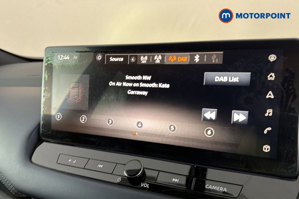 Nissan Qashqai Tekna Manual Petrol SUV - Stock Number (1681365) - 8th supplementary image