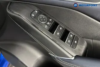 Nissan Qashqai Tekna Manual Petrol SUV - Stock Number (1681365) - 19th supplementary image