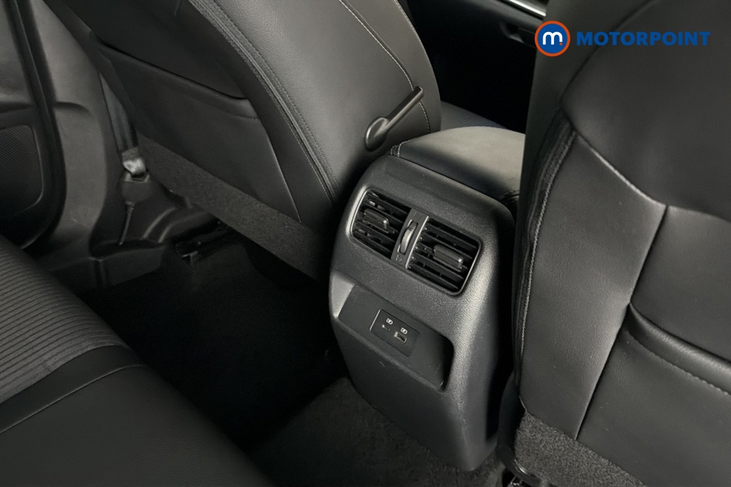Nissan Qashqai Tekna Manual Petrol SUV - Stock Number (1681365) - 27th supplementary image