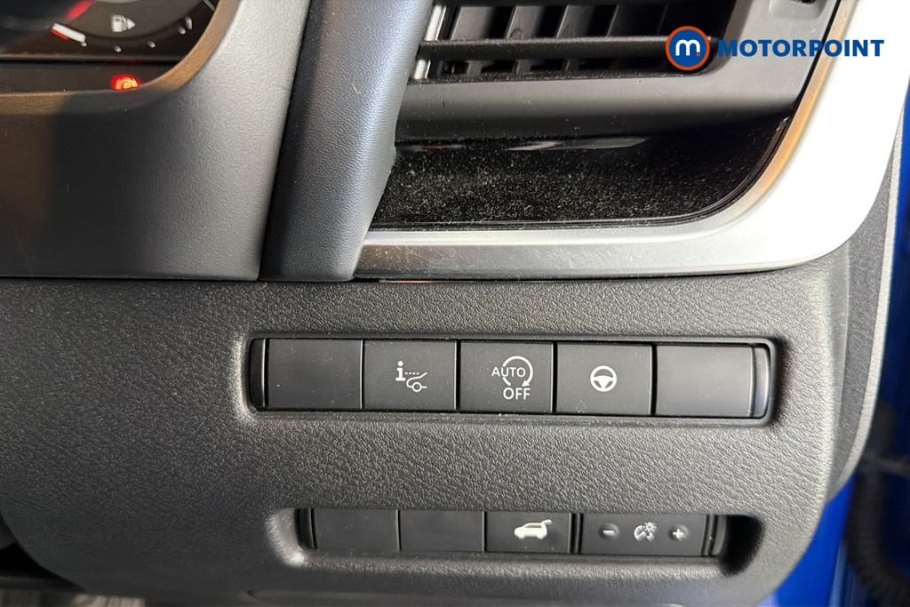 Nissan Qashqai Tekna Manual Petrol SUV - Stock Number (1681366) - 11th supplementary image