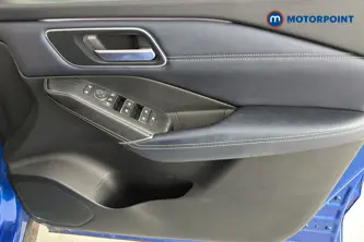 Nissan Qashqai Tekna Manual Petrol SUV - Stock Number (1681366) - 18th supplementary image