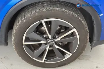 Nissan Qashqai Tekna Manual Petrol SUV - Stock Number (1681366) - 47th supplementary image