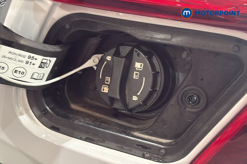 Hyundai I20 Tech Line Automatic Petrol Hatchback - Stock Number (1681494) - 41st supplementary image