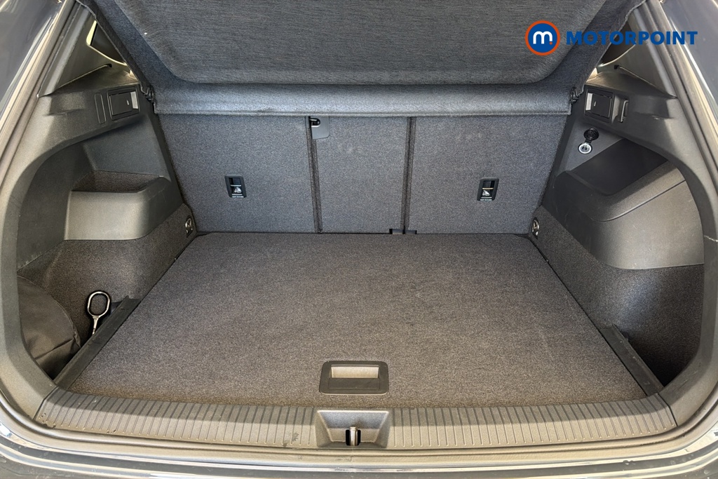 Volkswagen Tiguan R-Line Automatic Petrol SUV - Stock Number (1681631) - 30th supplementary image