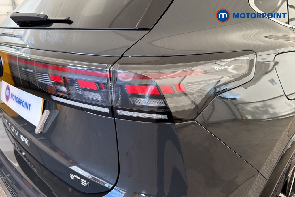Volkswagen Tiguan R-Line Automatic Petrol SUV - Stock Number (1681631) - 36th supplementary image