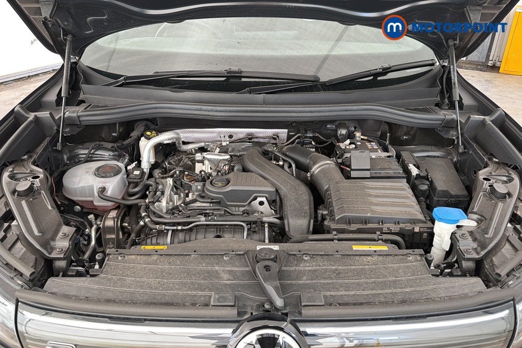 Volkswagen Tiguan R-Line Automatic Petrol SUV - Stock Number (1681631) - 48th supplementary image