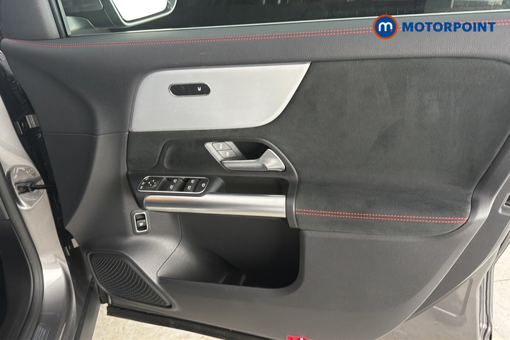 Mercedes-Benz GLA Amg Line Automatic Petrol SUV - Stock Number (1682239) - 18th supplementary image