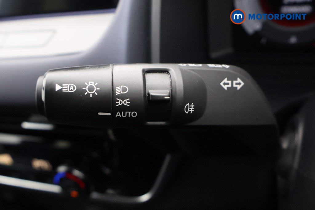 Nissan Qashqai Tekna Automatic Petrol SUV - Stock Number (1682275) - 4th supplementary image
