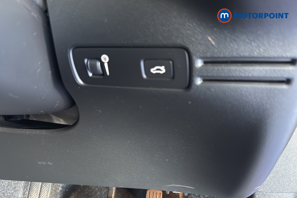 Volvo Xc40 Inscription Pro Automatic Petrol SUV - Stock Number (1682680) - 11th supplementary image