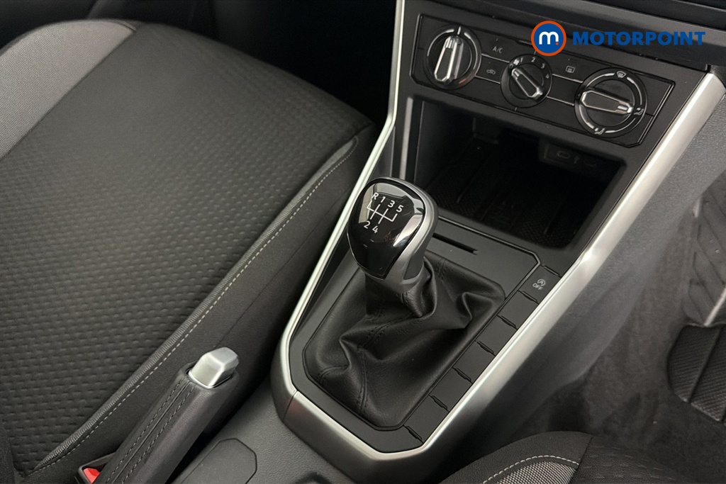 Volkswagen Polo Life Manual Petrol Hatchback - Stock Number (1682819) - 15th supplementary image