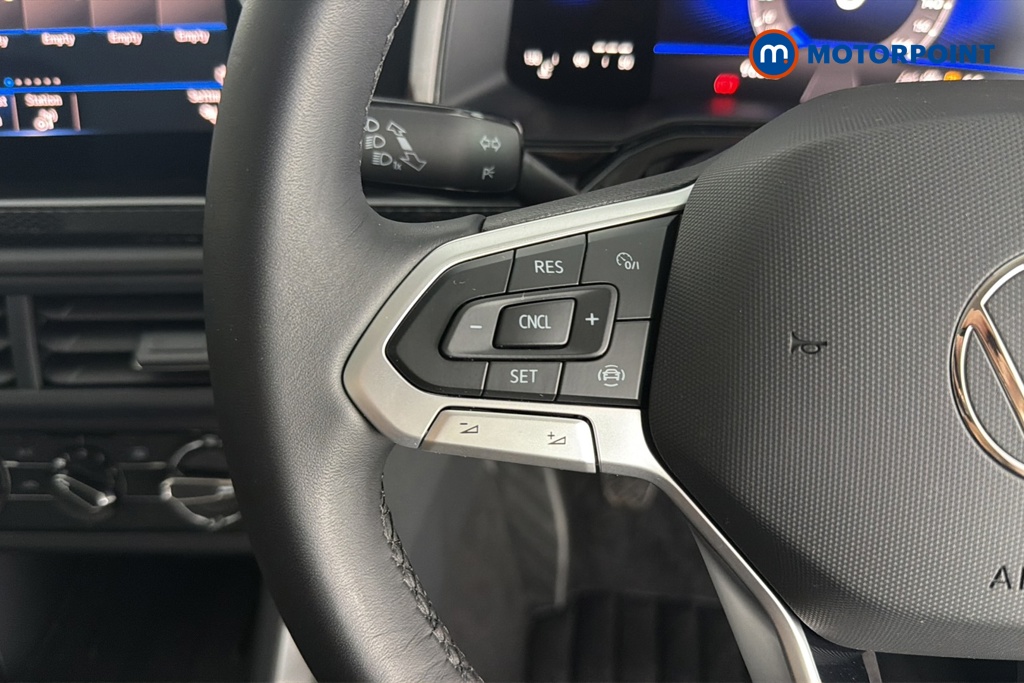 Volkswagen Polo Life Manual Petrol Hatchback - Stock Number (1682843) - 4th supplementary image