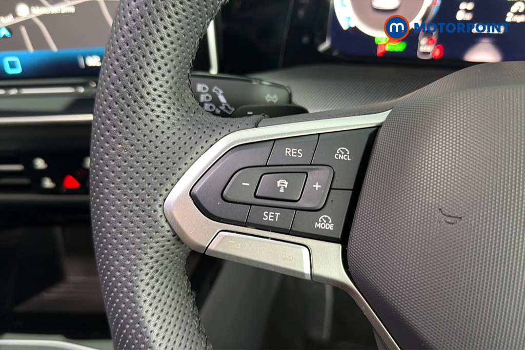 Volkswagen Golf R-Line Automatic Petrol Hatchback - Stock Number (1683276) - 4th supplementary image