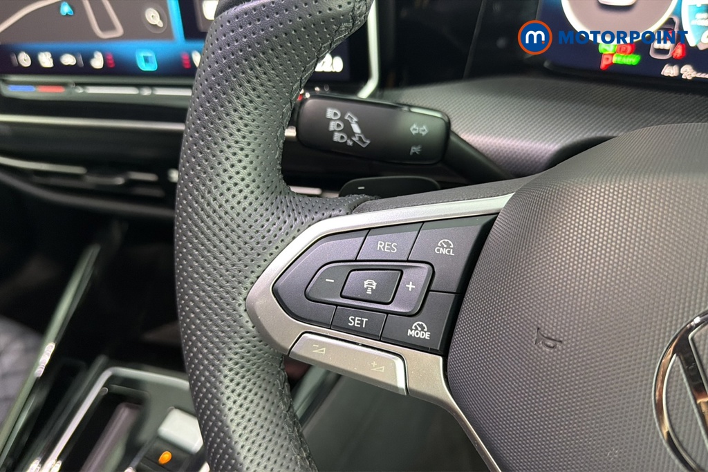 Volkswagen Golf R-Line Automatic Petrol Hatchback - Stock Number (1683341) - 4th supplementary image